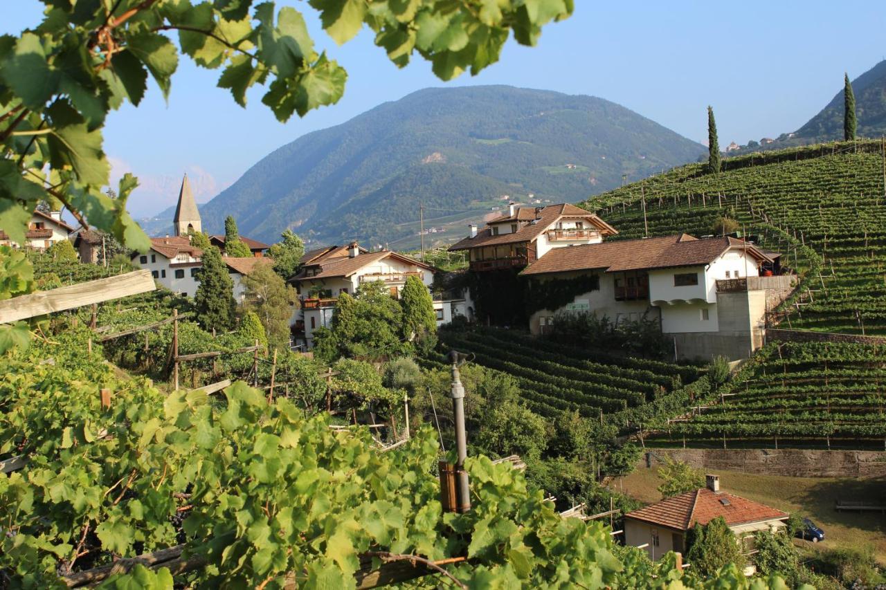 Weingut Eberlehof Apartment Bolzano Bagian luar foto